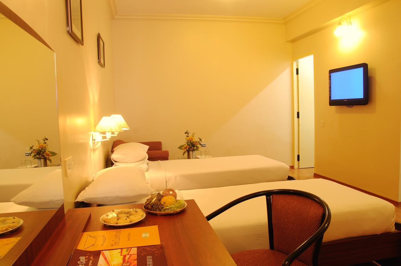 Hotel The Grand Regent Coimbatore Exterior foto