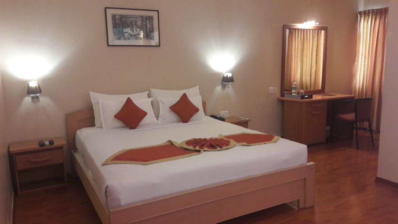 Hotel The Grand Regent Coimbatore Exterior foto